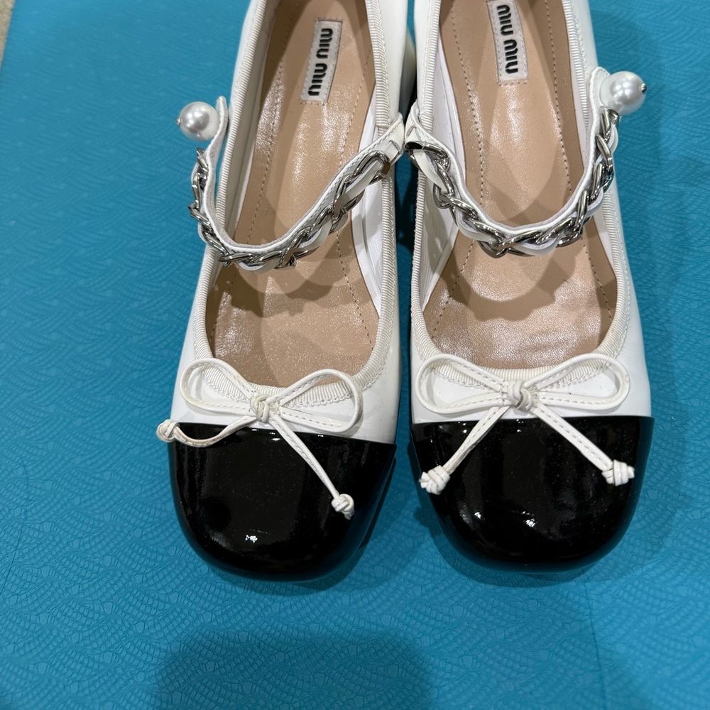 Black and White Flats with Pearl Detail